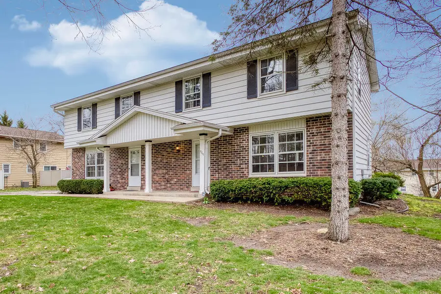 560-570 Meadow Ct, Brookfield, WI 53045 - #2