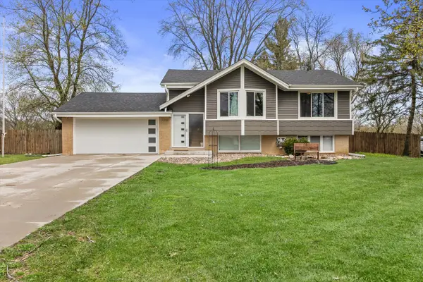 5748 Sandy Ln, Mount Pleasant, WI 53406