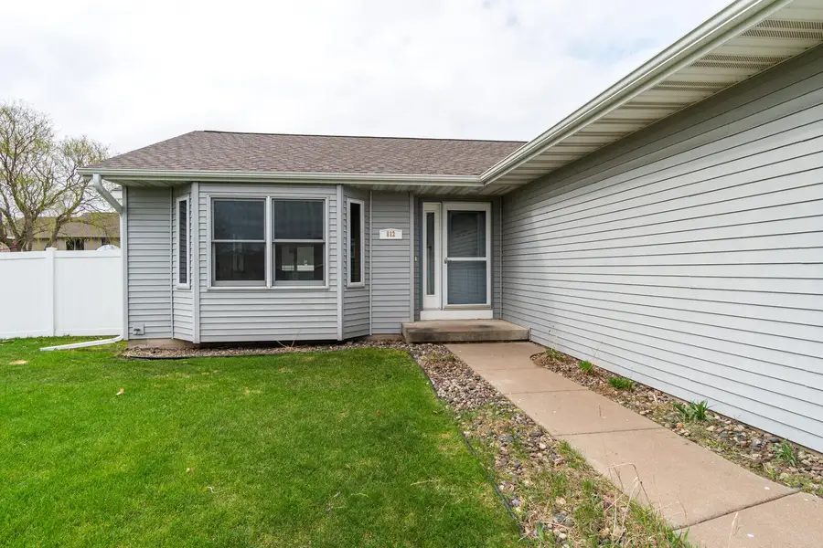 812 Silver Dr, Holmen, WI 54636 - #3
