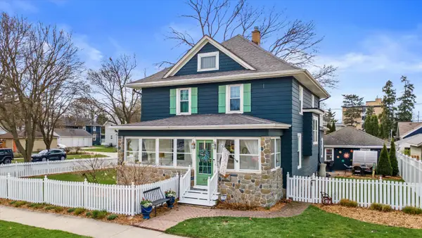 164 S Charles St, Waukesha, WI 53186