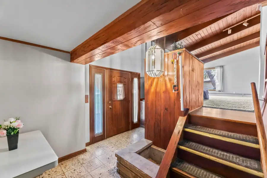 N84W12863 Ronald Dr, Menomonee Falls, WI 53051 - #2