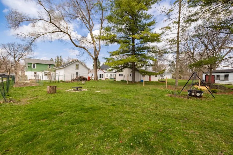 415 S Concord Rd, Oconomowoc, WI 53066 - #3