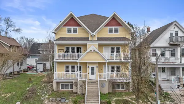 3270 N Cambridge Ave, Milwaukee, WI 53211