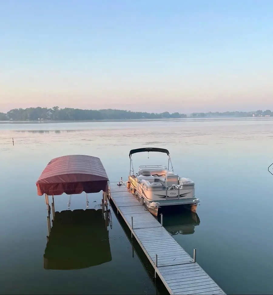 23907 Oakwood Ln, Dover, WI 53139 - #3