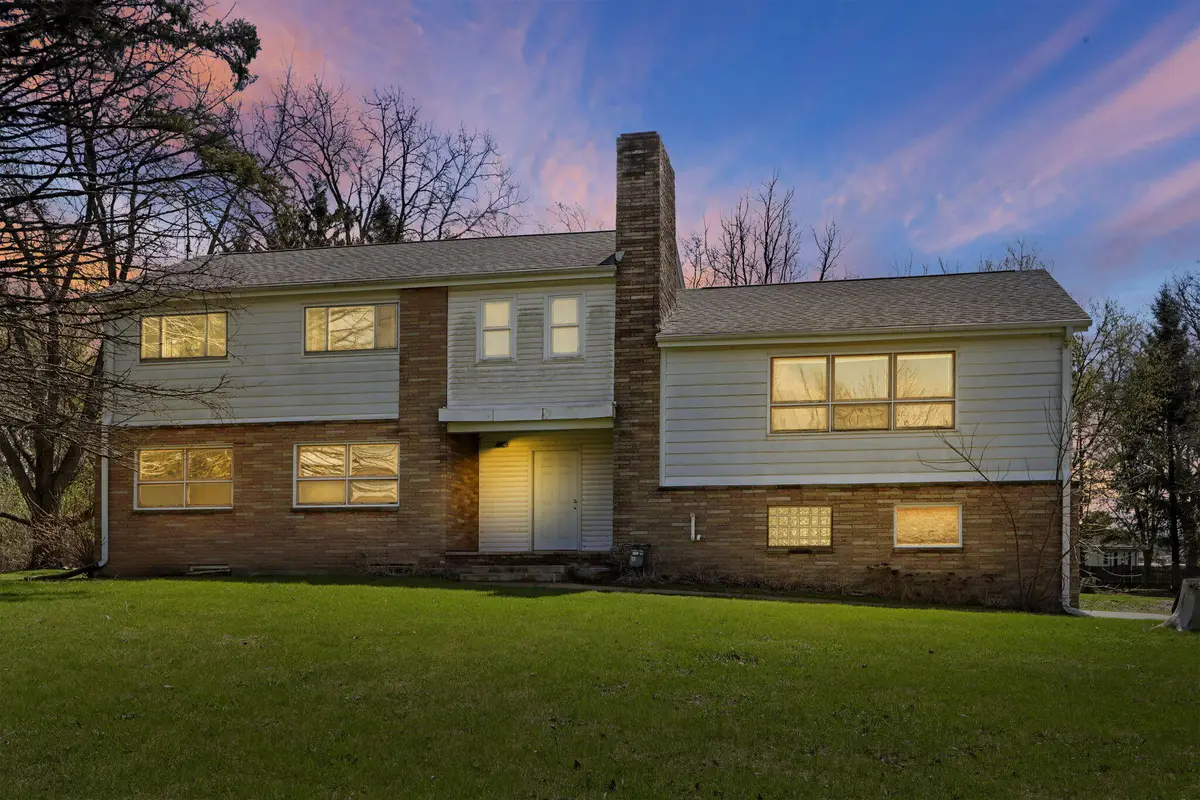 807 53rd Dr, Yorkville, WI 53182 - #1