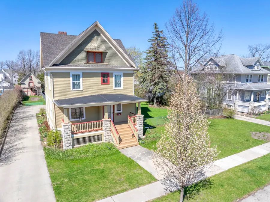 143 E Merrill Ave, Fond Du Lac, WI 54935 - #2