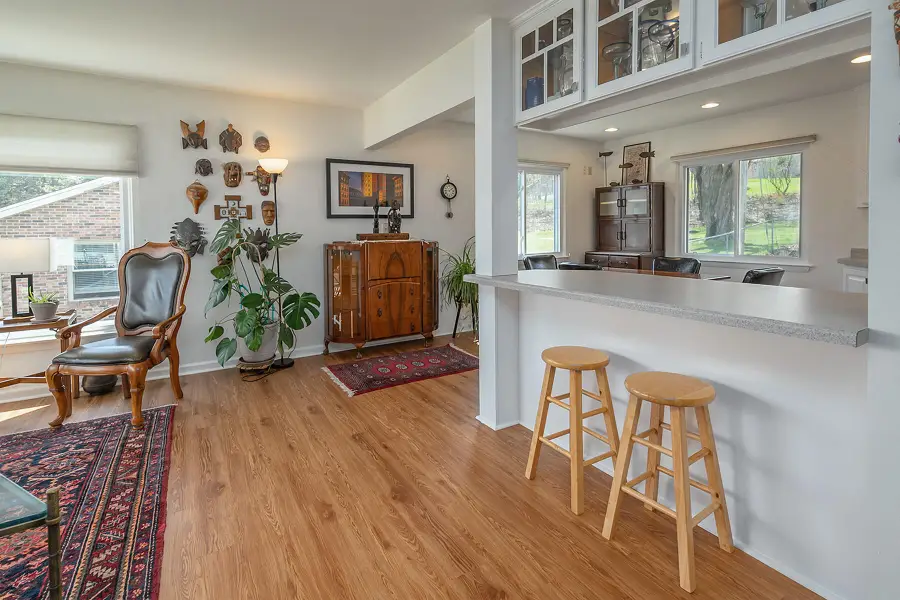 657 Brandt Ct, Pewaukee, WI 53072 - #3