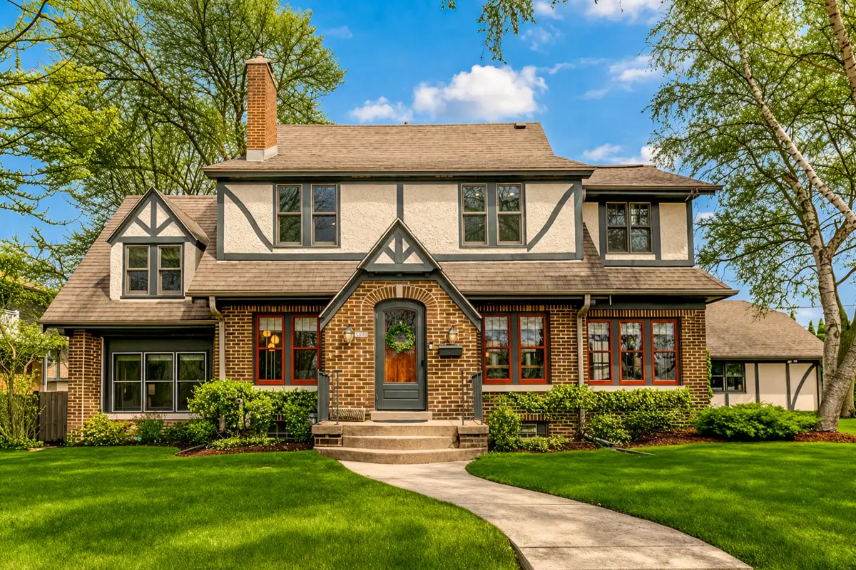 5000 N Larkin St, Whitefish Bay, WI 53217 - #1