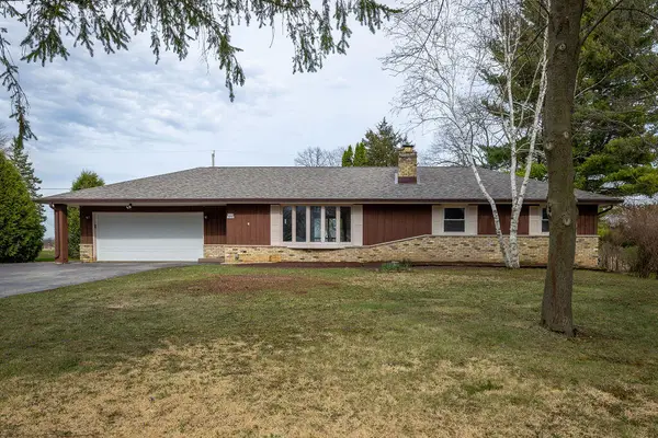 W225S9080 Mount Carmel Rd, Big Bend, WI 53103