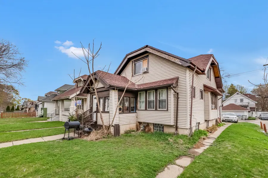 2320 N 47th St, Milwaukee, WI 53210 - #3