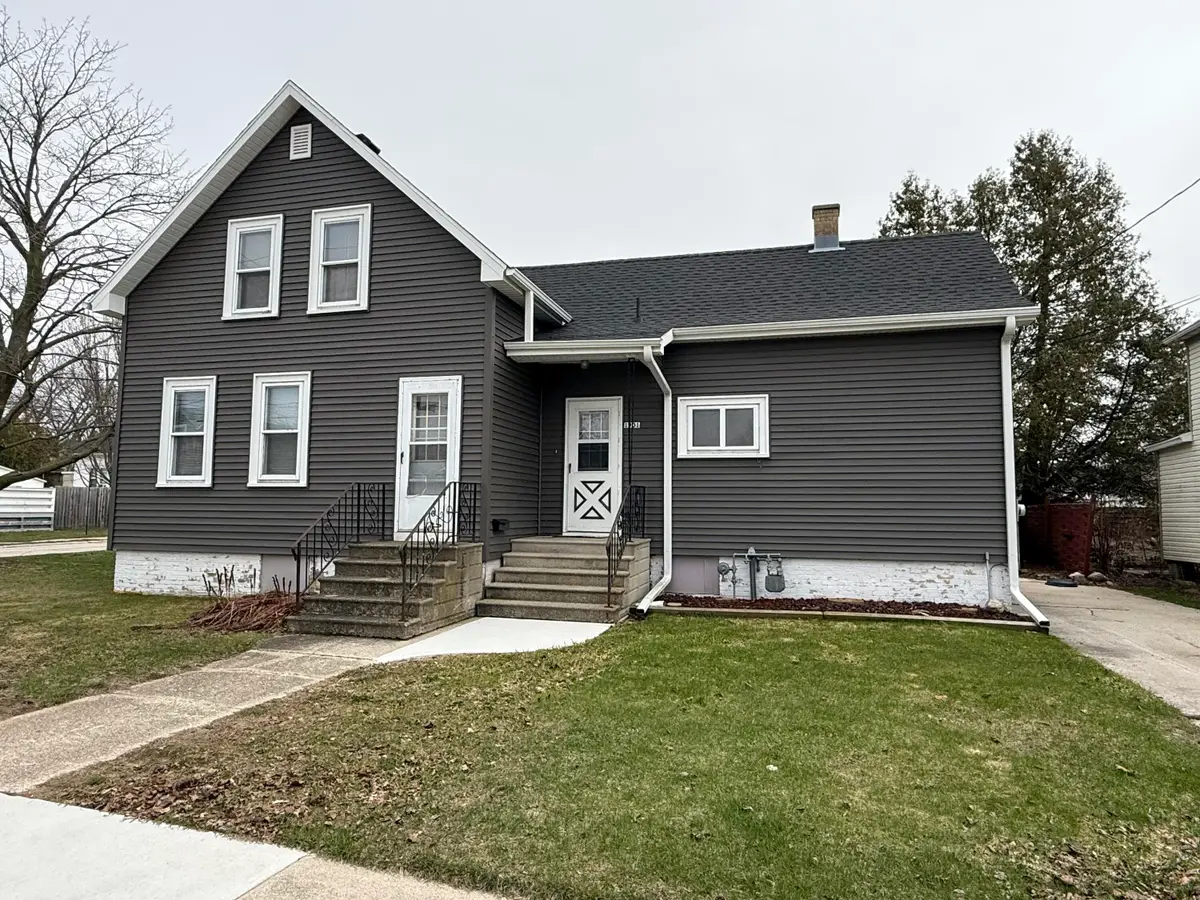 1901 13th St, Two Rivers, WI 54241 - #1