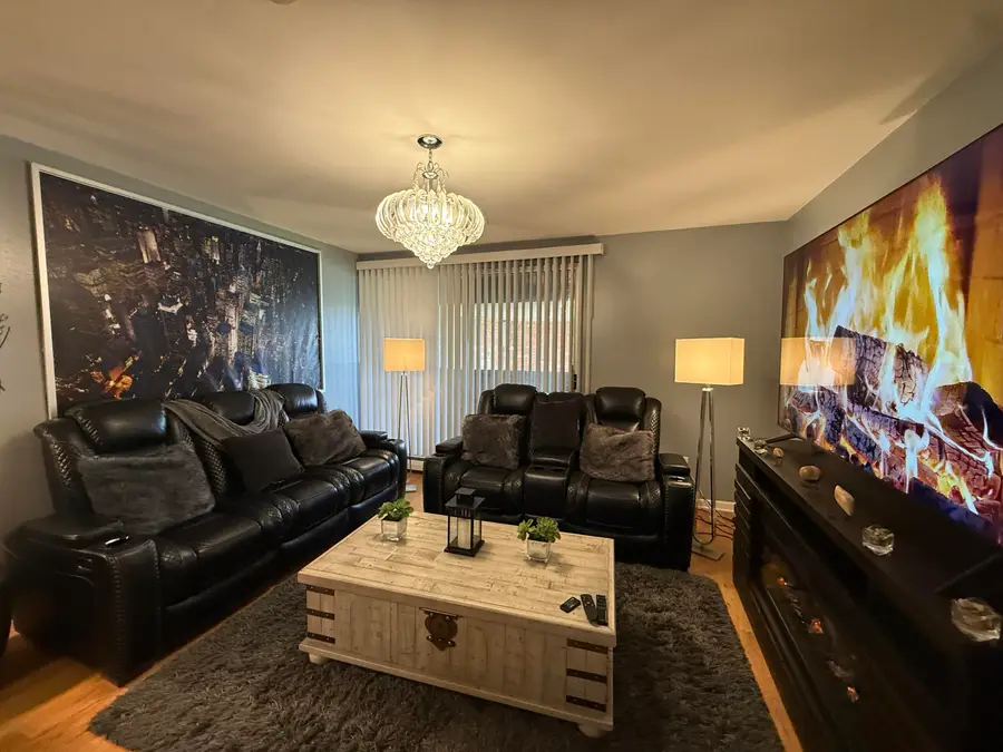 4155 W Rivers Edge Cir, Brown Deer, WI 53209 - #3