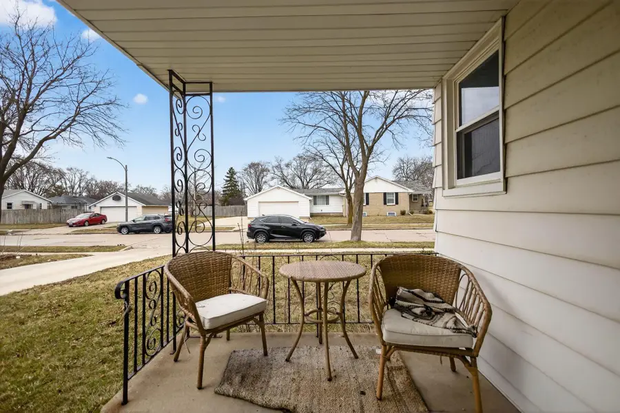 5524 N 103rd St, Milwaukee, WI 53225 - #2