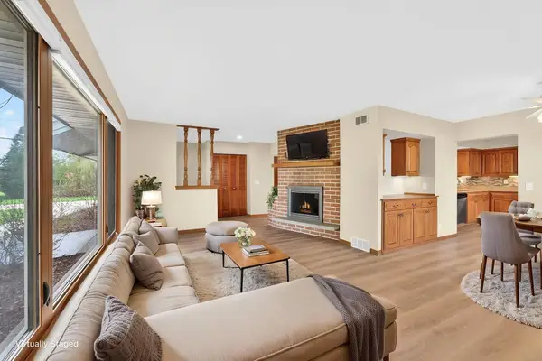 17225 Penbrook Dr, Brookfield, WI 53005