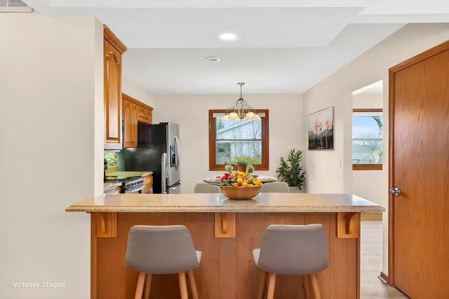 17225 Penbrook Dr, Brookfield, WI 53005 - #2