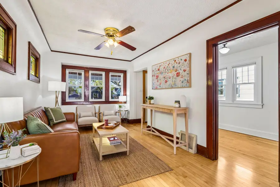 2214 E Vollmer Ave, Milwaukee, WI 53207 - #3