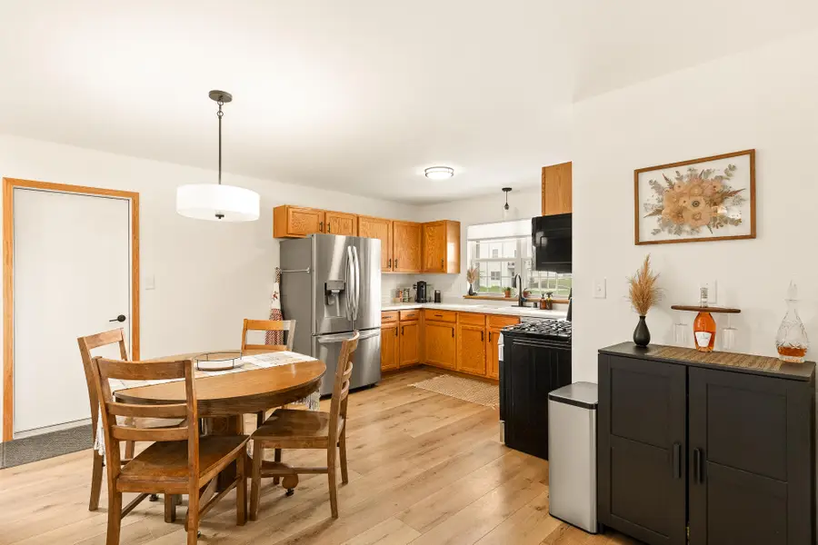 221 Pioneer Dr, Johnson Creek, WI 53038 - #3