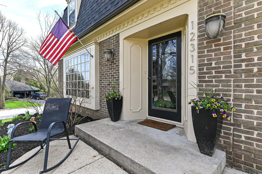 12315 W Christine Dr, Wauwatosa, WI 53226 - #2