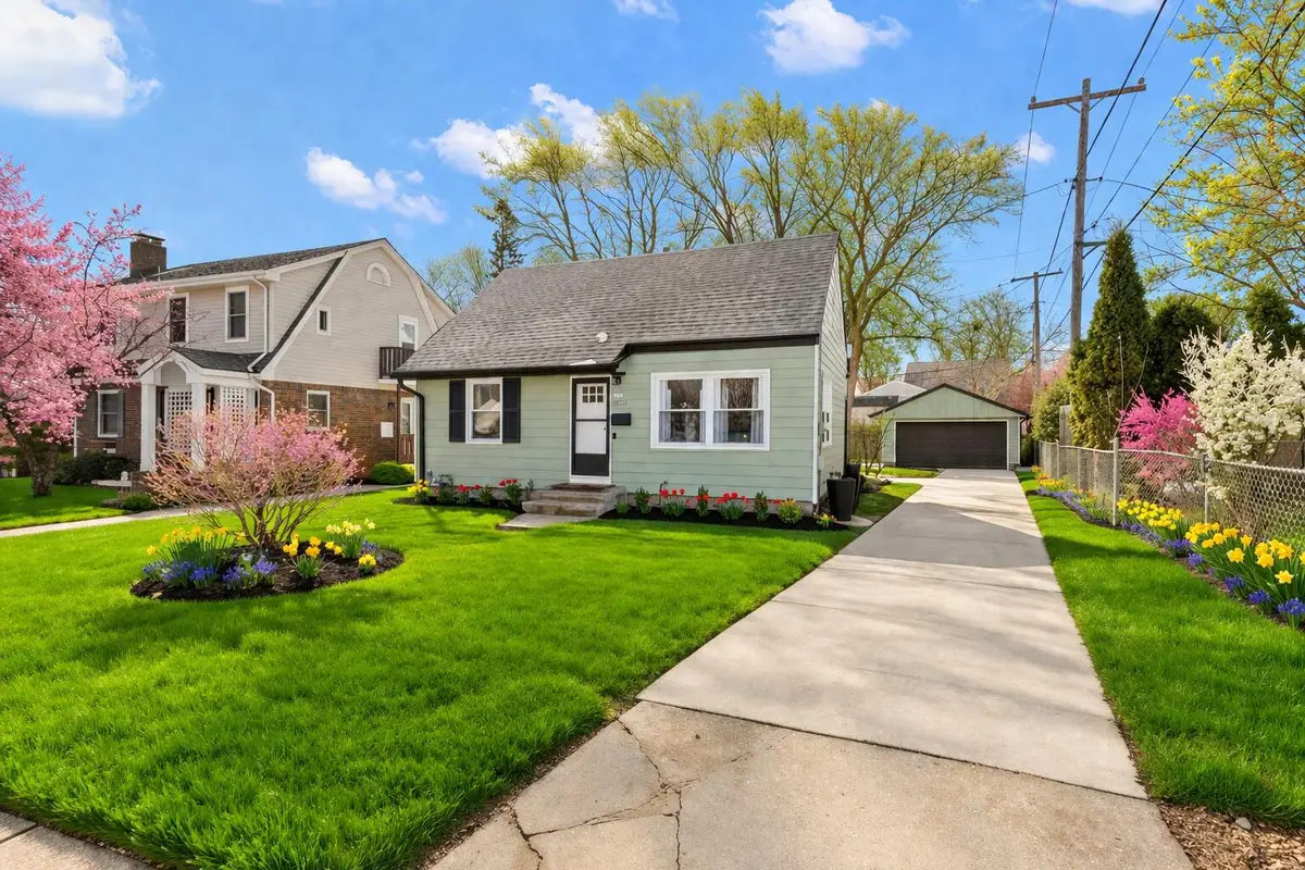 9131 W Mt Vernon Ave, Milwaukee, WI 53226 - #1