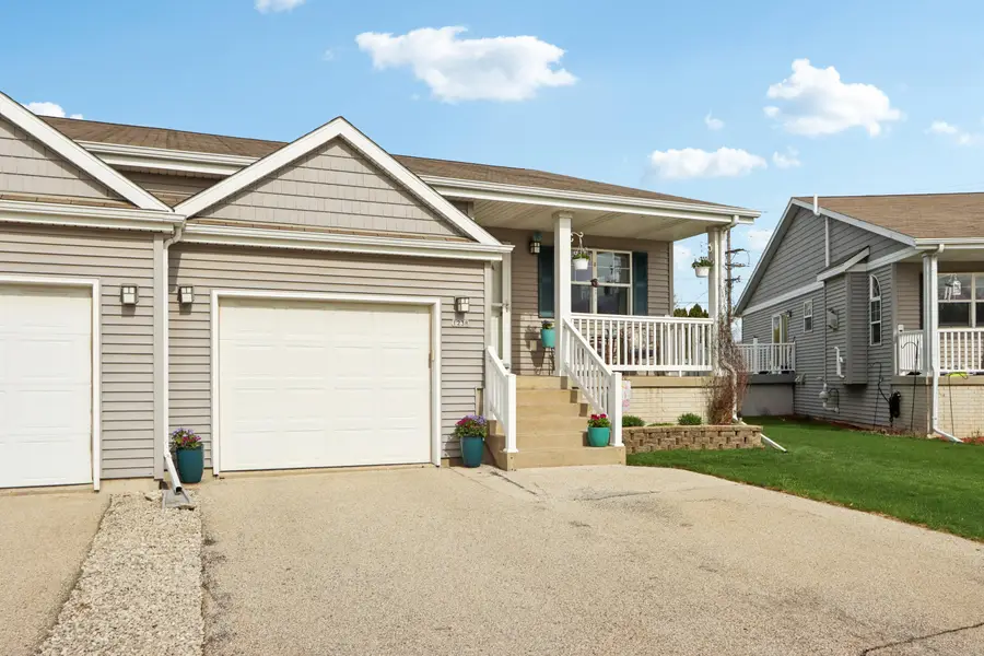 1238 Lombardi Way, Waukesha, WI 53186 - #2