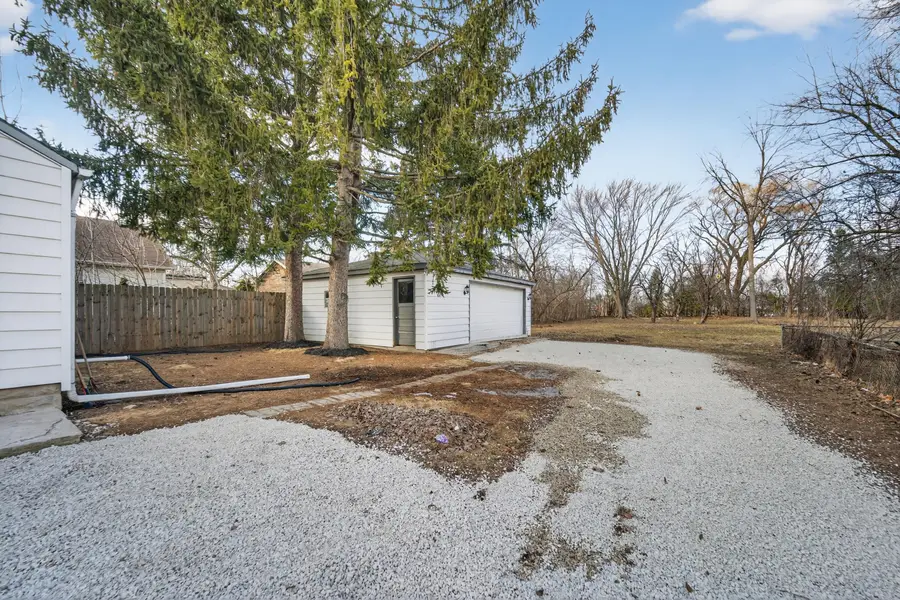 8630 W Lancaster Ave, Milwaukee, WI 53225 - #3