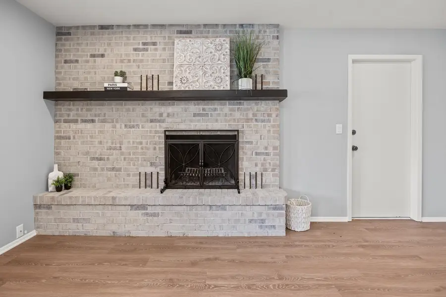 1501 Grandview Ave, Oconomowoc, WI 53066 - #3