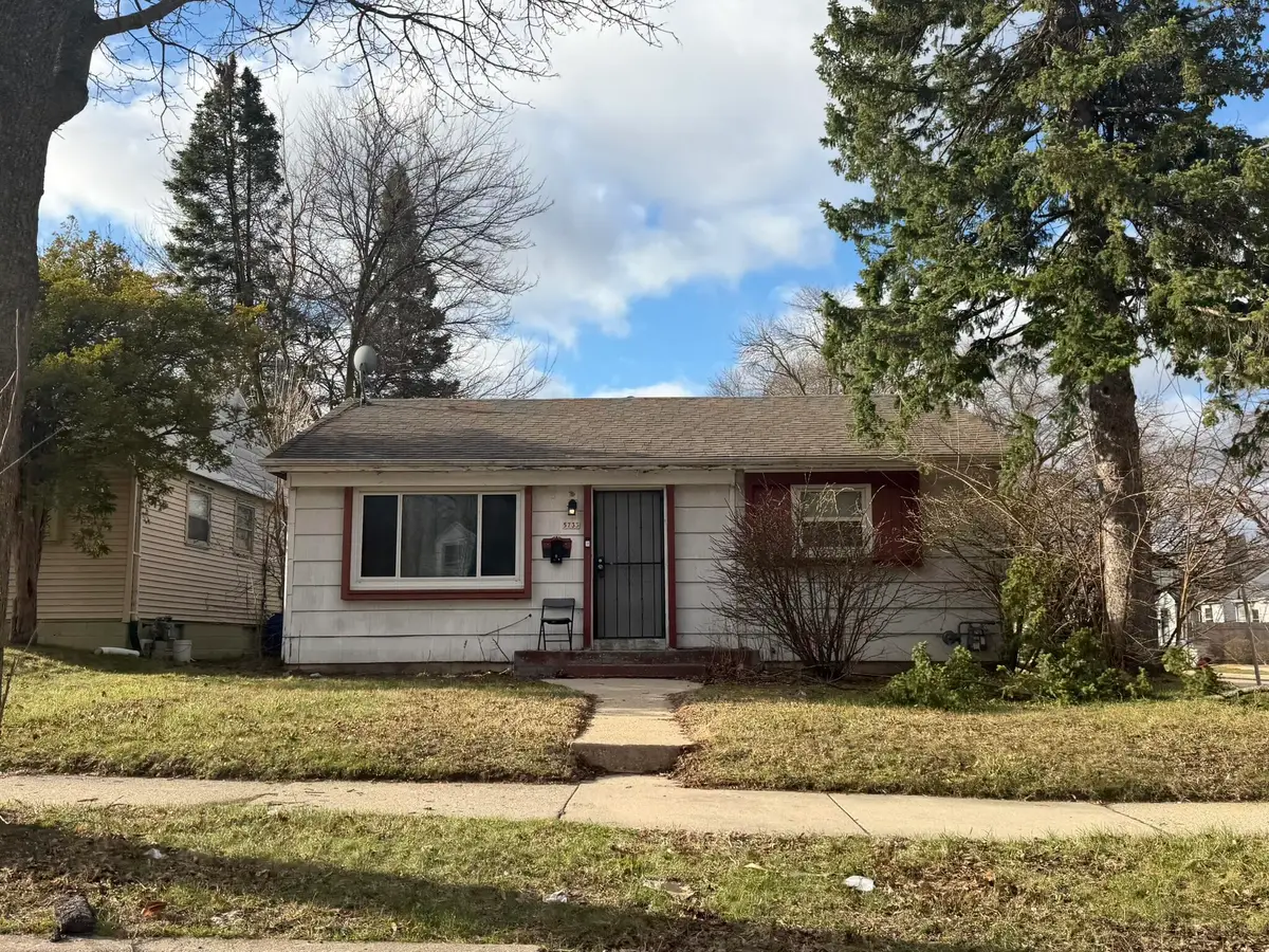 5733 W Custer Ave, Milwaukee, WI 53218 - #1