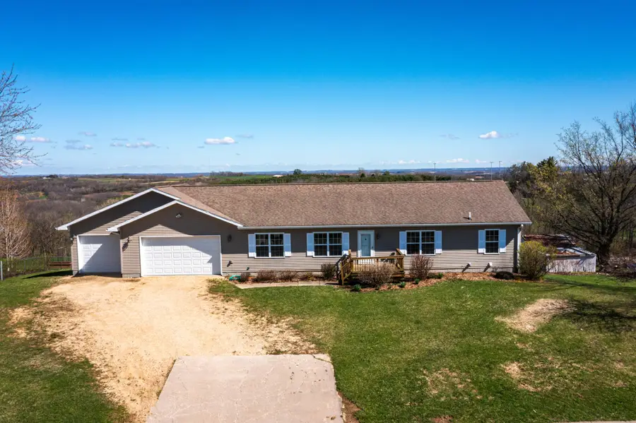 226 Main St, Seneca, WI 54654 - #2