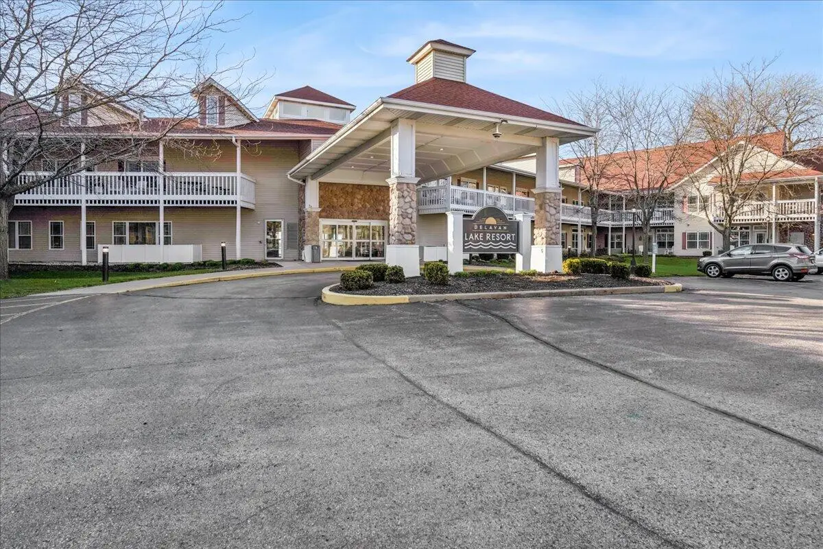 1505 S Shore Dr, Delavan, WI 53115 - #1