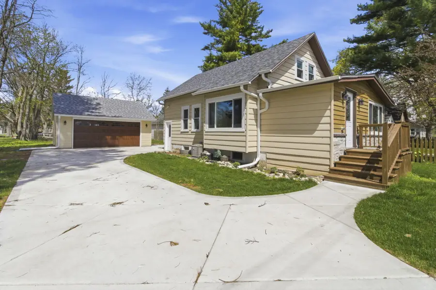 W348N5133 Elm Ave, Okauchee, WI 53069 - #2