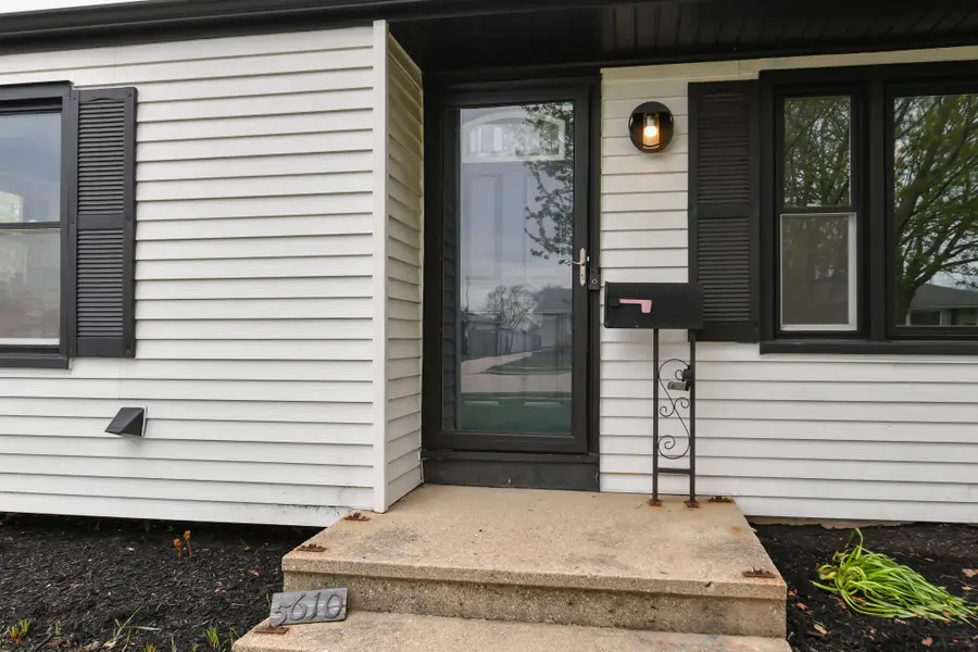 5610 46th Ave, Kenosha, WI 53144 - #3