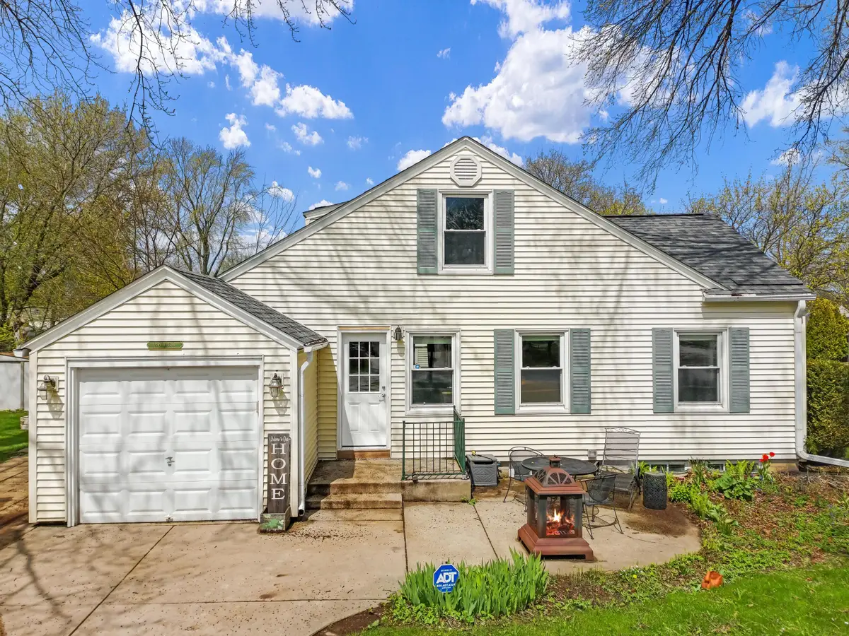 2795 S 53rd St, Milwaukee, WI 53219 - #1