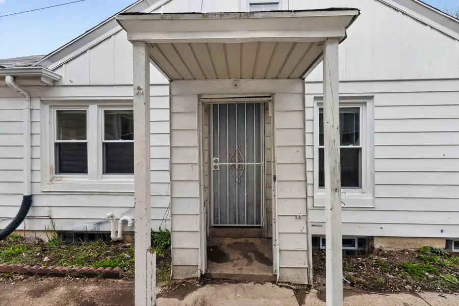 4463 N 36th St, Milwaukee, WI 53209 - #3