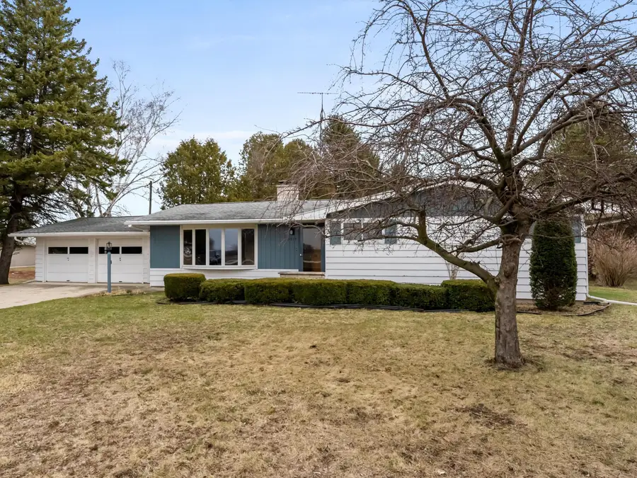 3917 Cth Q Hwy, Manitowoc, WI 54220 - #2