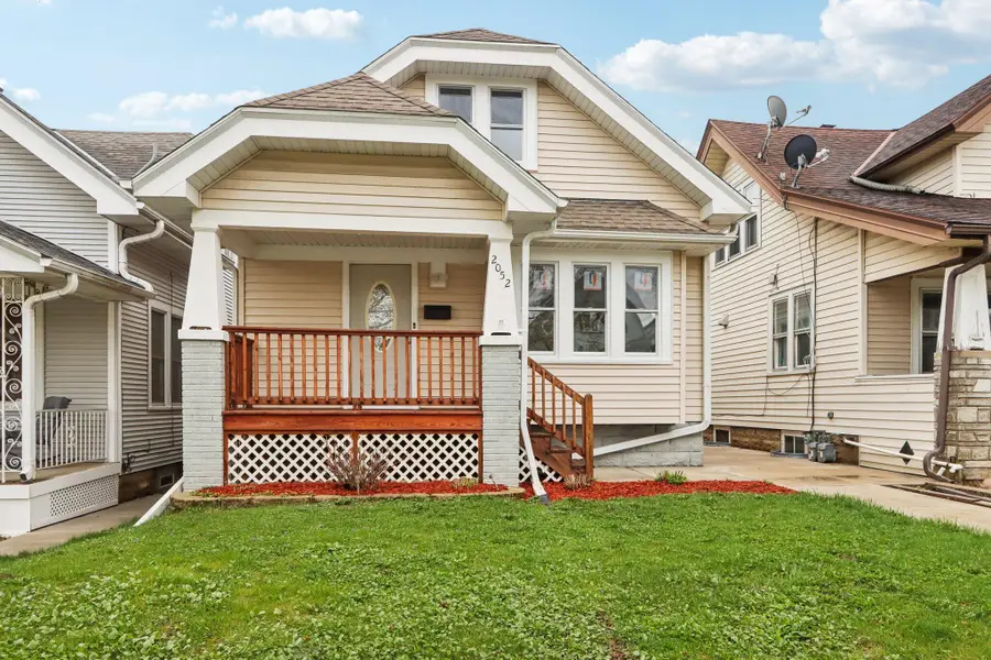 2052 S 73rd St, West Allis, WI 53219 - #2