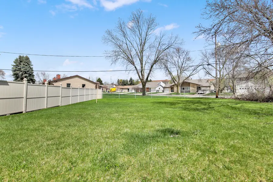 1504 W Leroy Ave, Milwaukee, WI 53221 - #2
