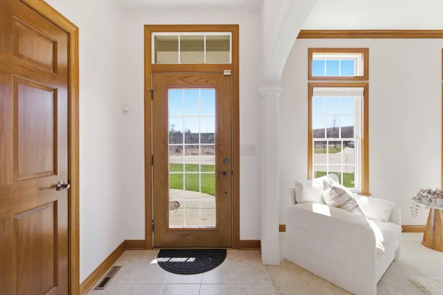 9433 N Michael Ct, Milwaukee, WI 53224 - #3