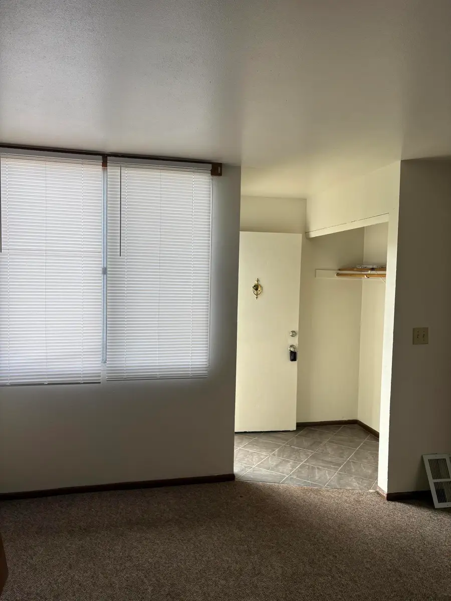 8931 N Swan Rd, Milwaukee, WI 53224 - #3