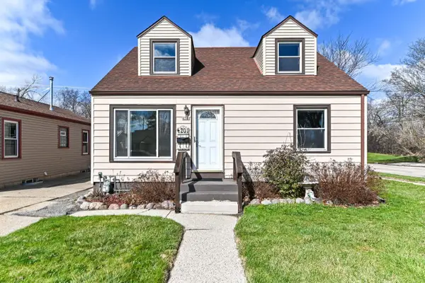 4201 S 5th Pl, Milwaukee, WI 53207