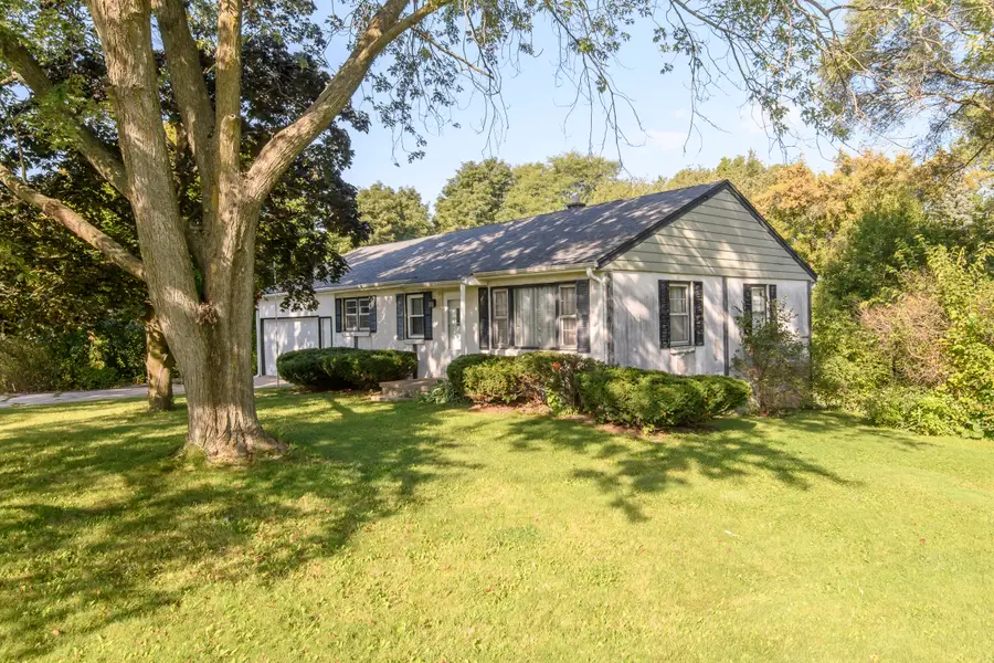 S71W23350 National Ave, Vernon, WI 53103 - #2