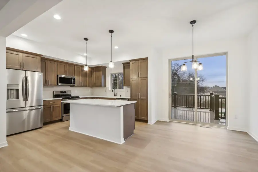 N174W20582 Laurel Springs Cir, Jackson, WI 53037 - #2