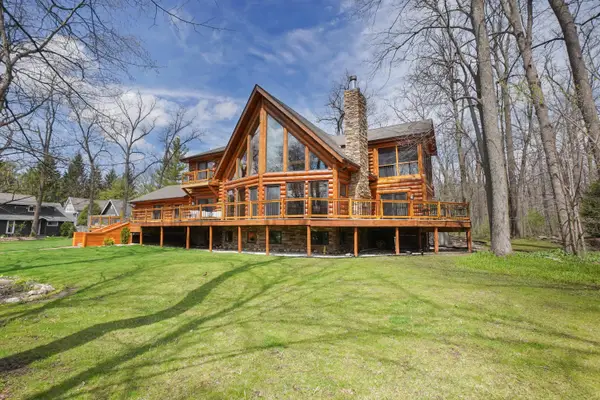 34025 Venice Park Rd, Summit, WI 53018