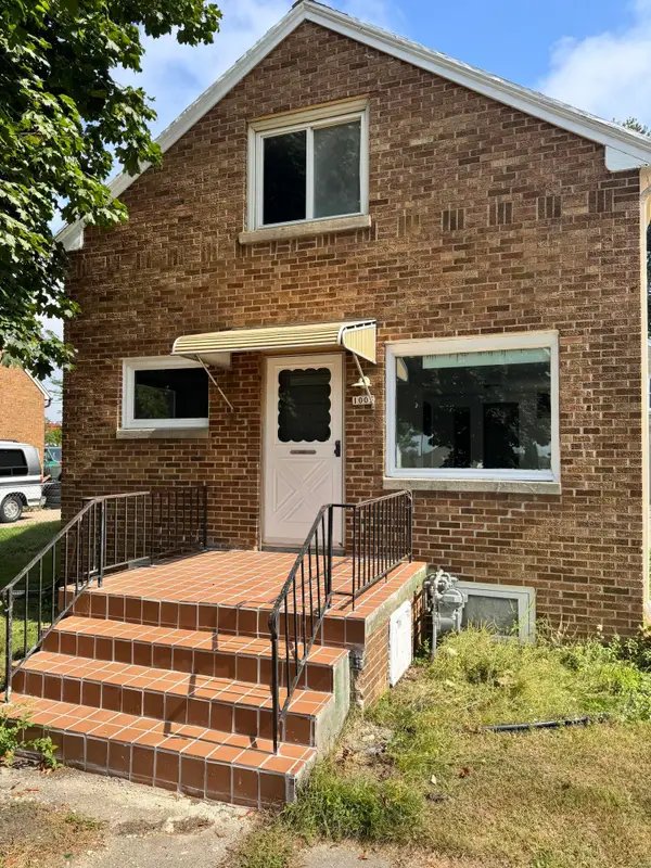 1005 N 38th St, Sheboygan, WI 53081