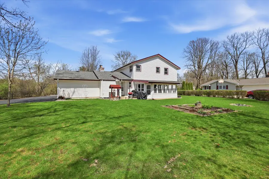 S70W16797 Hedgewood Dr, Muskego, WI 53150 - #2