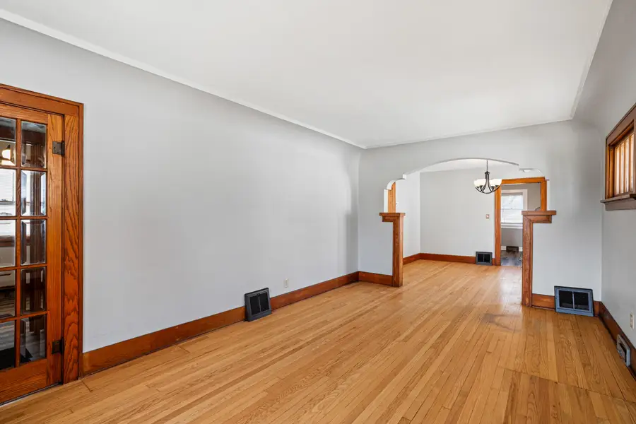 900 Romayne Ave, Racine, WI 53402 - #2