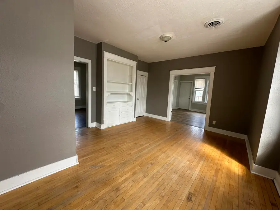 2177 S 17th St, Milwaukee, WI 53215 - #2