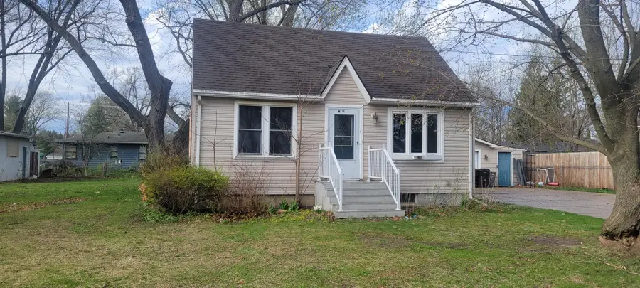 1390 W Greenview Rd, Bloomfield, WI 53128 - #2