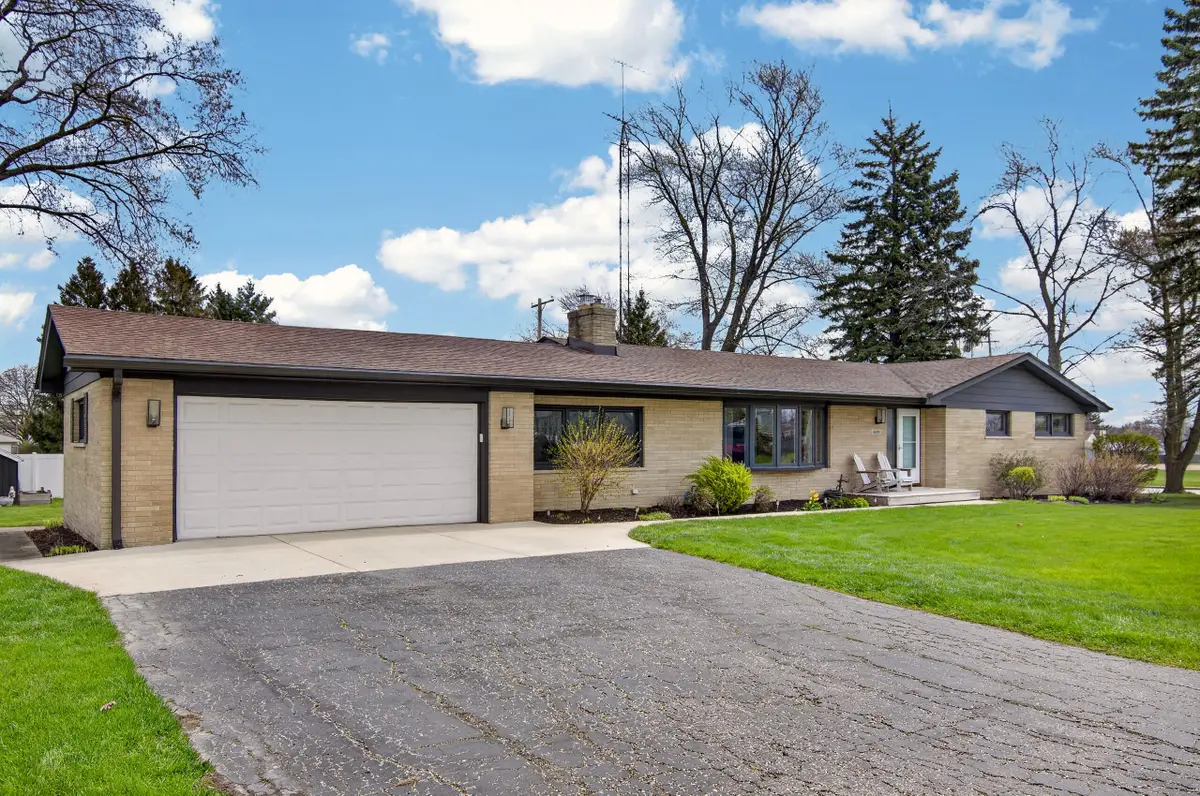 6625 61st Ave, Somers, WI 53142 - #1