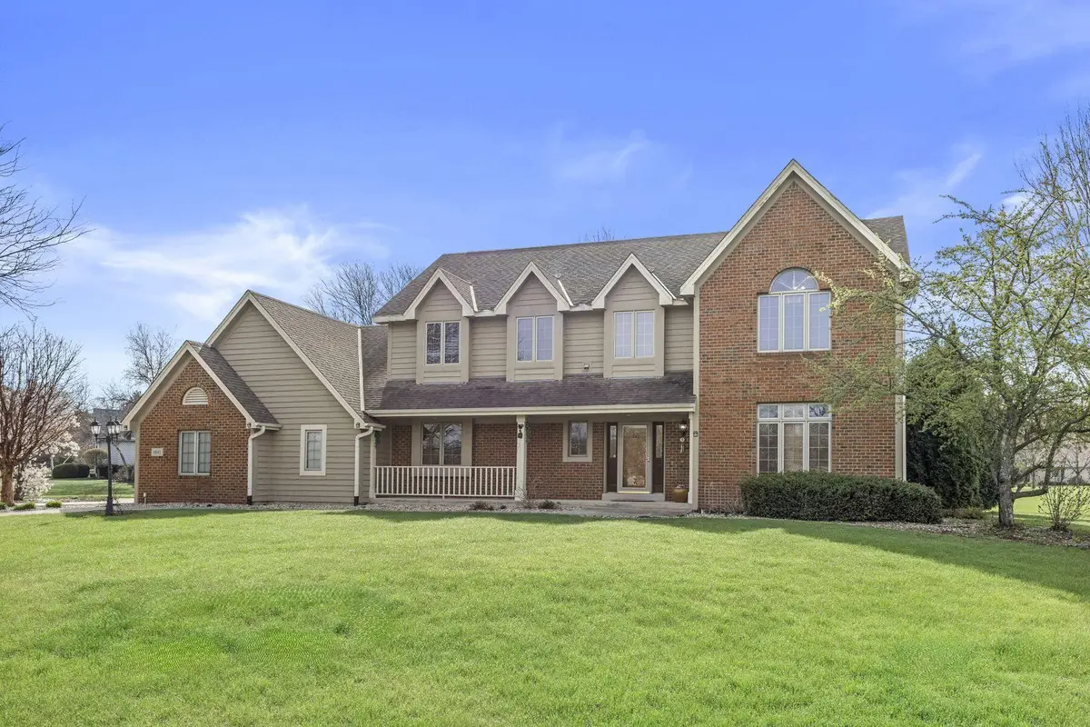 6645 Fieldstone Ct, Caledonia, WI 53402 - #1