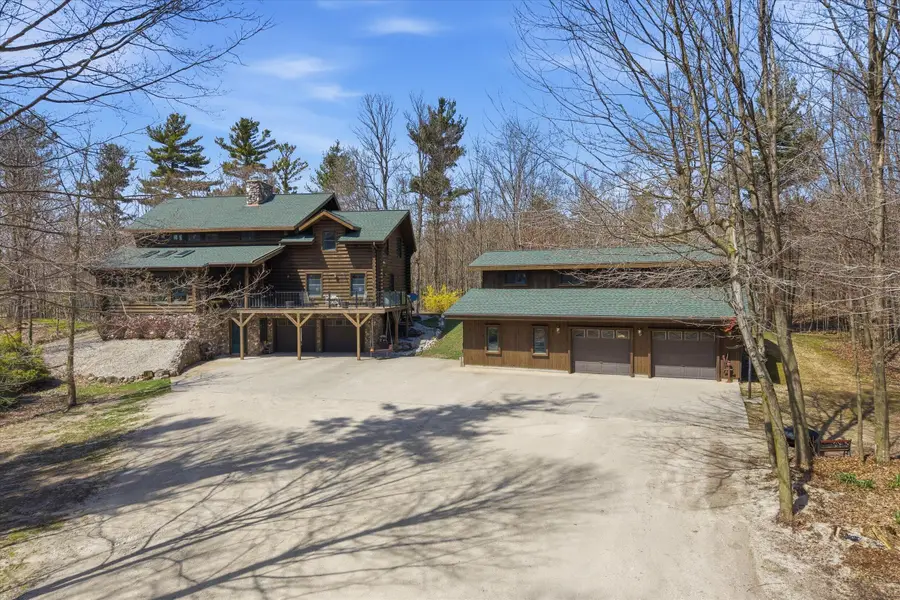 9020 Marken Rd, Liberty, WI 54245 - #2